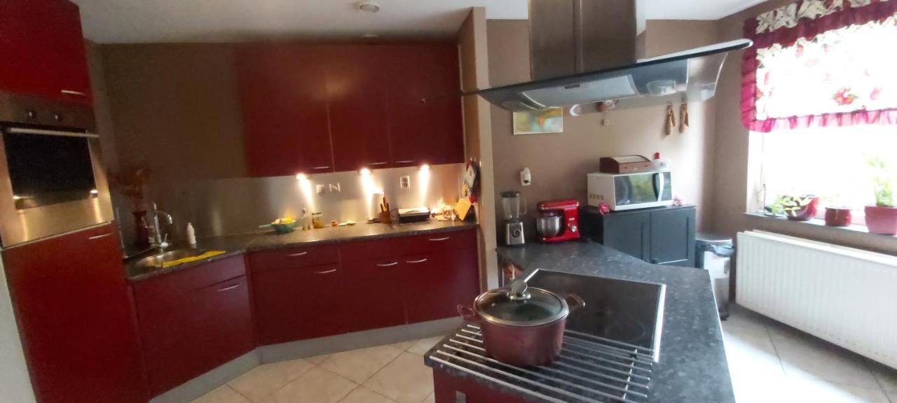 אלמיר Spacious Room With Free Parking מראה חיצוני תמונה